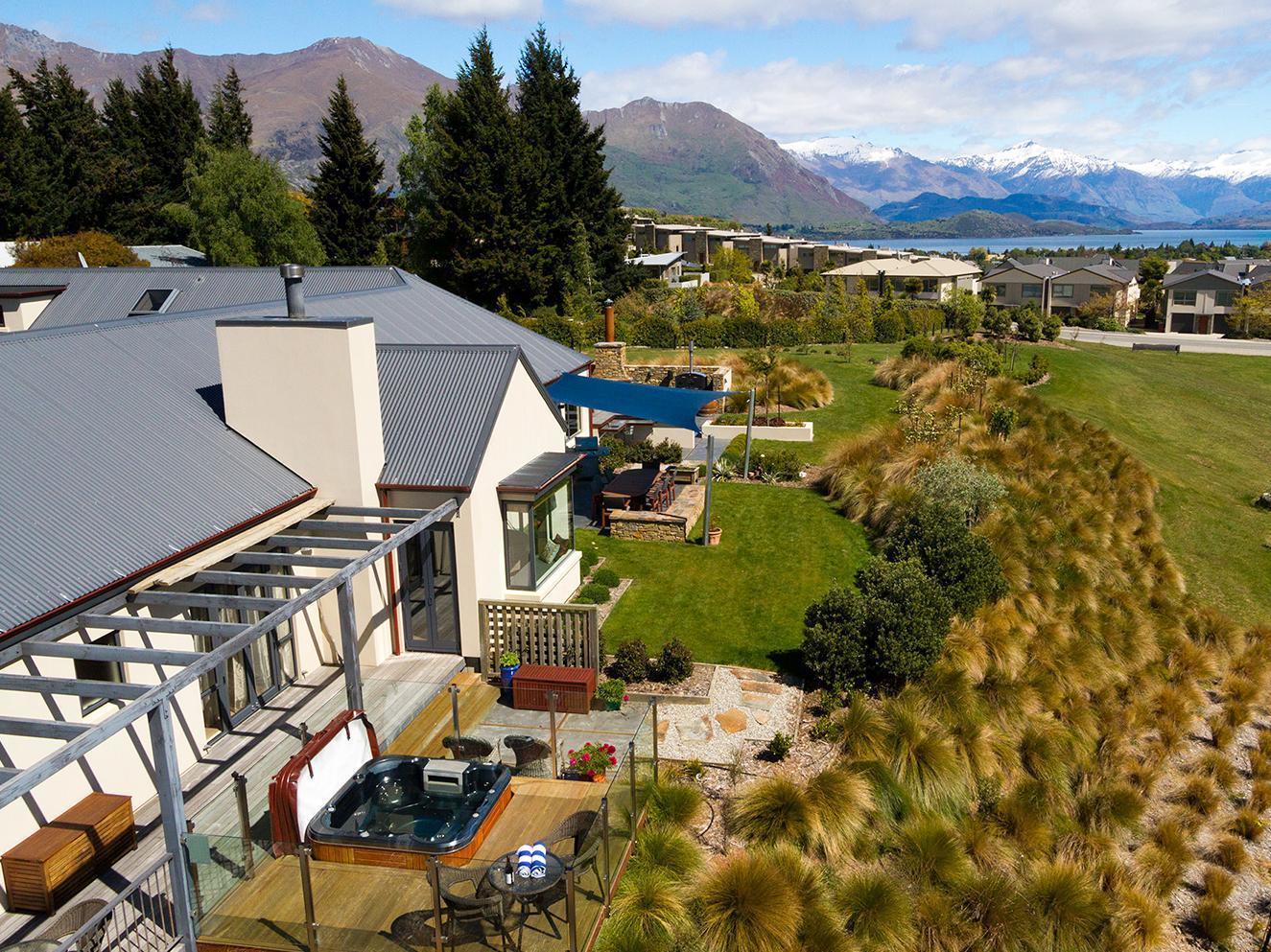 Alpine Peaks Apartment Ванака Экстерьер фото